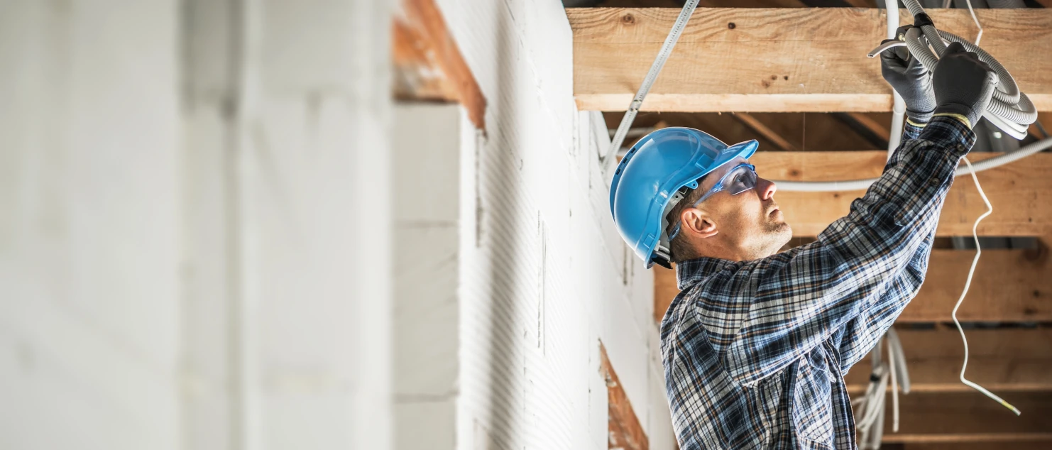 Read more about the article Father’s Day Gift Guide for Tradie Dads Who Need a Digital Makeover